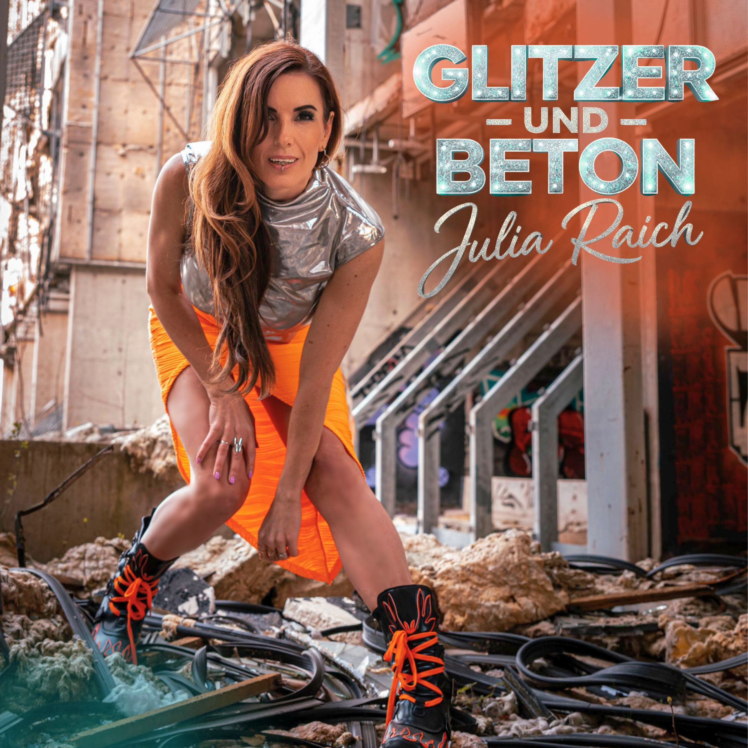 Julia Raich - Glitzer und Beton